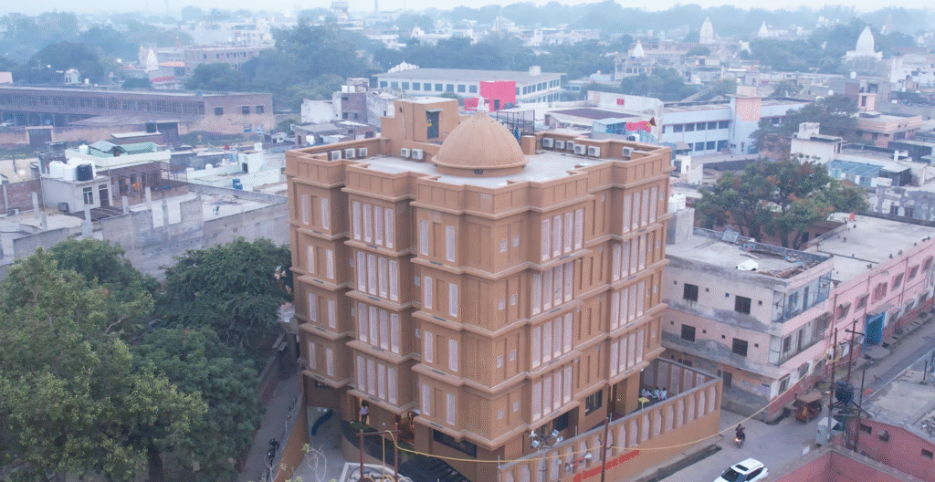 ashram-img